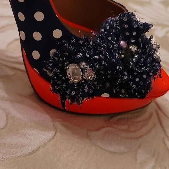 Not Rated Whimsical Carnival Pumps - Picture 16 of 16